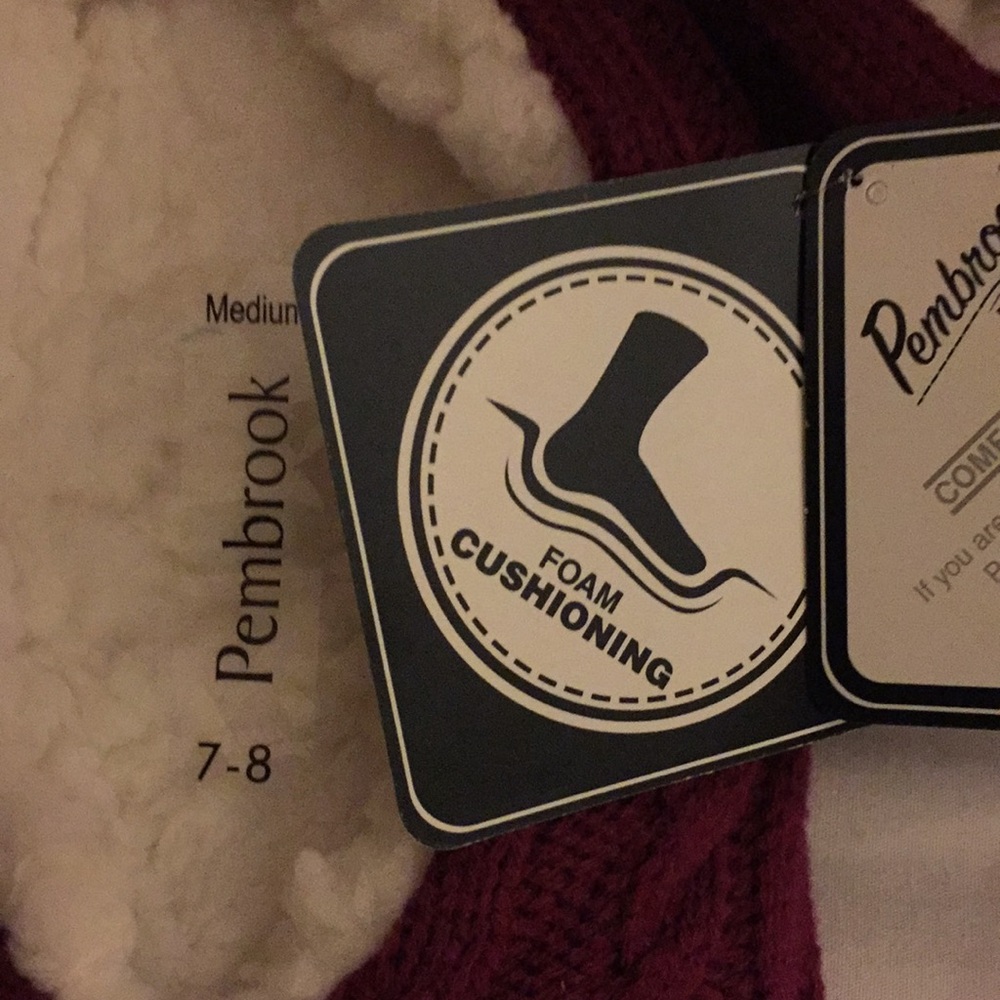 PEMBROOK SOFT SHERPA CABLE-KNIT SLIPPERS - Picture 7 of 8